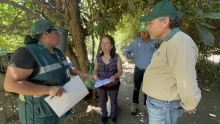 SAG Biobío aplica pauta de bioseguridad a traspatios de aves de corral