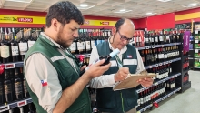 SAG y SERNAC realizan fiscalización conjunta por venta de alcoholes